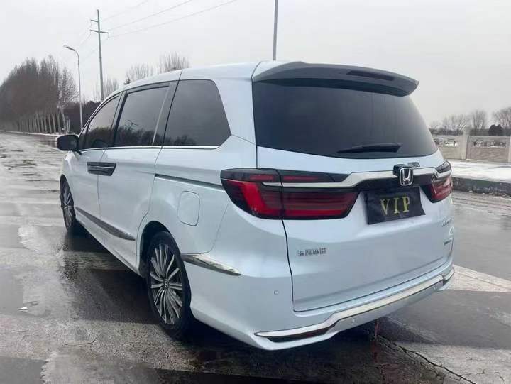 潍坊25年本田艾力绅5