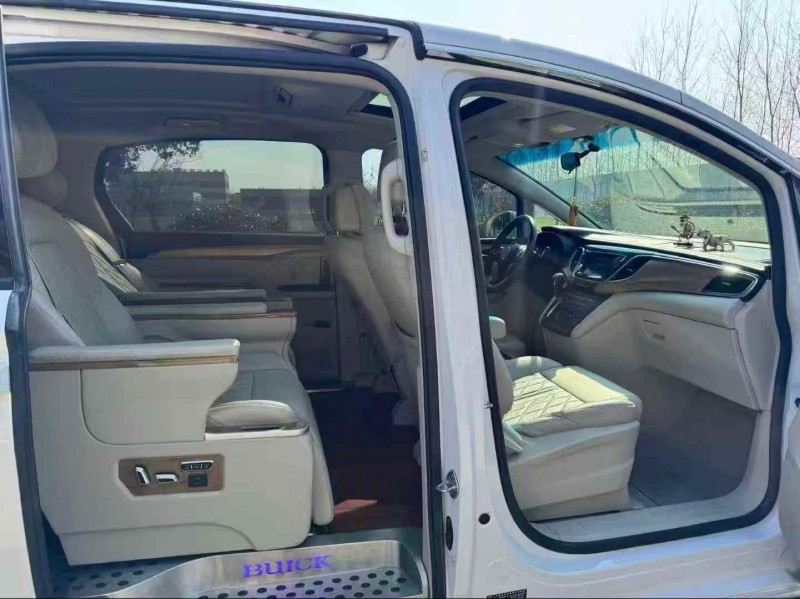 无锡18年别克GL83