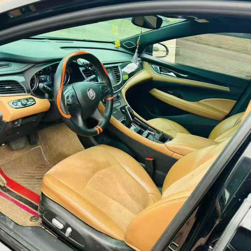 济宁19年别克君越4