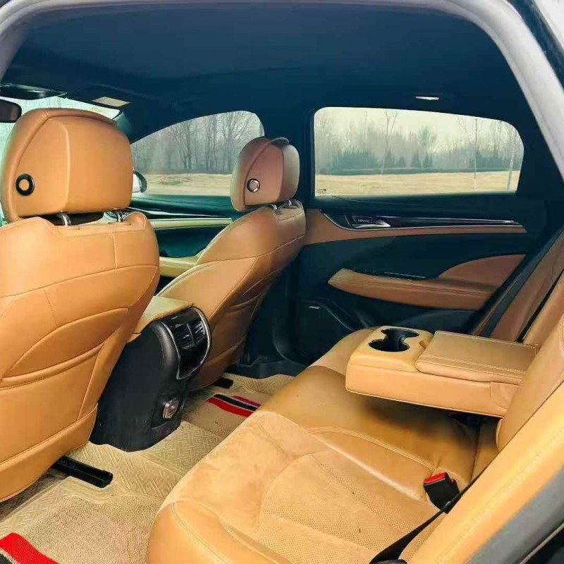 济宁19年别克君越9