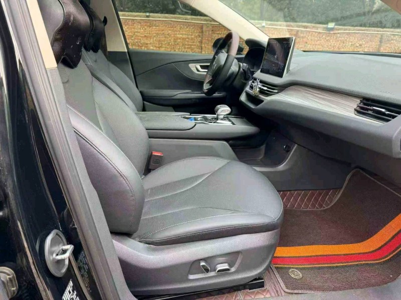 榆林25年红旗E-QM55