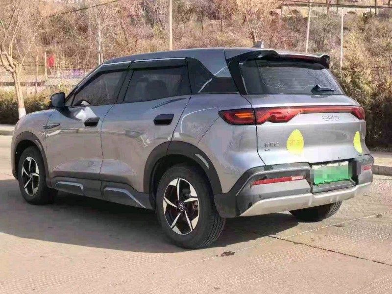 渭南25年比亚迪元8