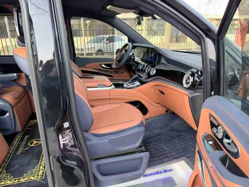 廊坊24年奔驰威霆6