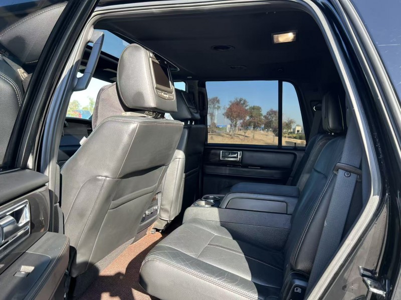 淮安16年林肯领航员5