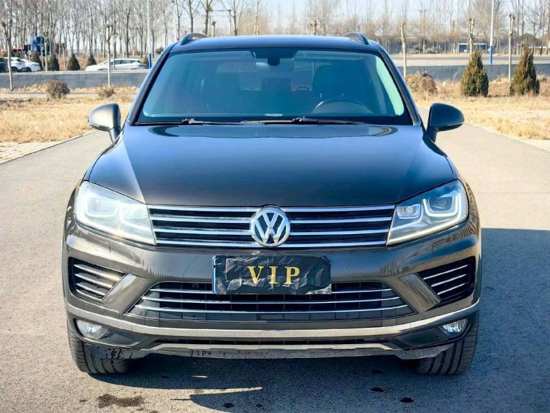 唐山17年大众途锐1