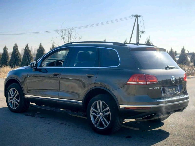 唐山17年大众途锐7