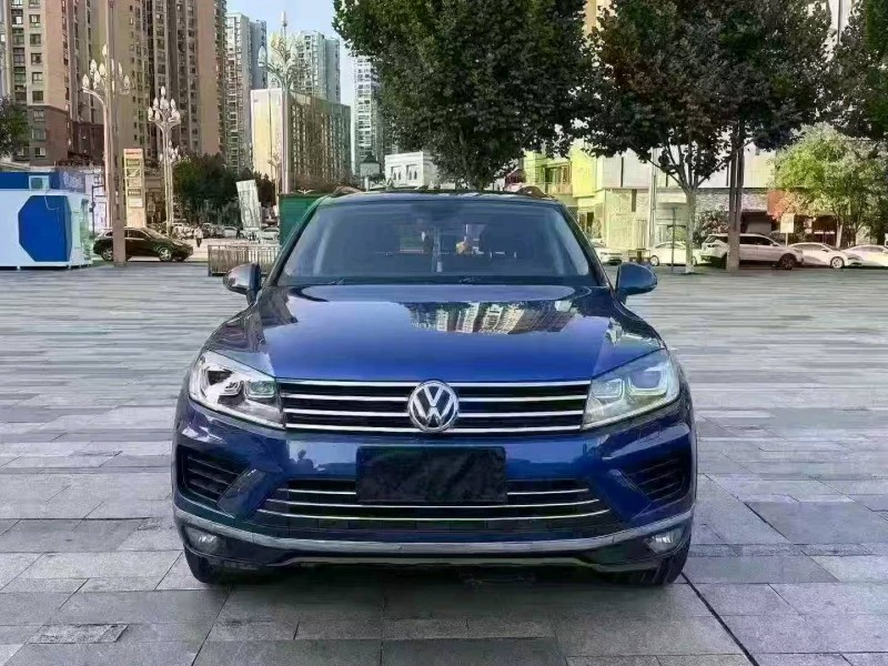 重庆16年大众途锐1