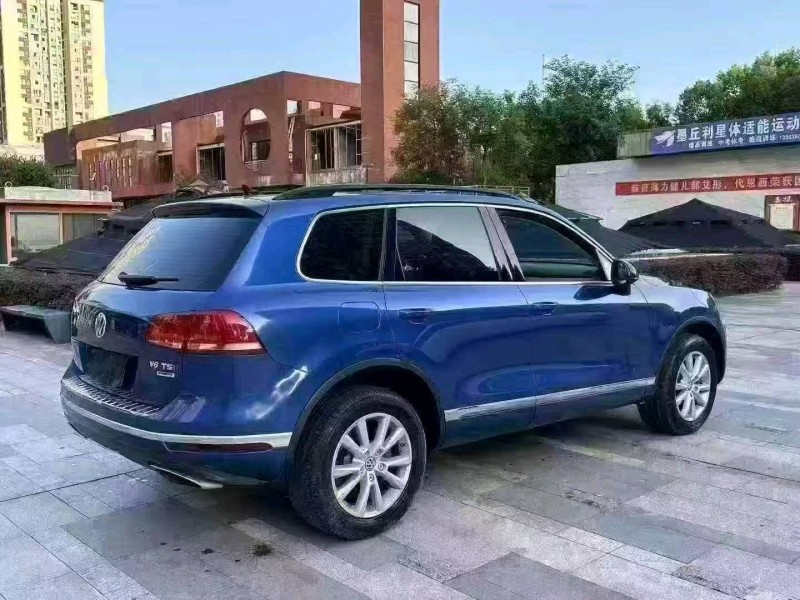 重庆16年大众途锐4