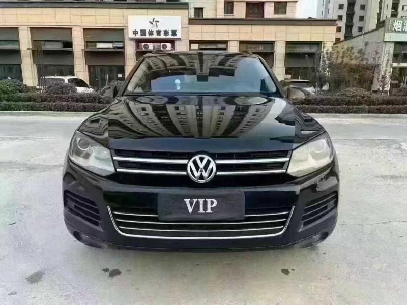 济宁15年大众途锐1