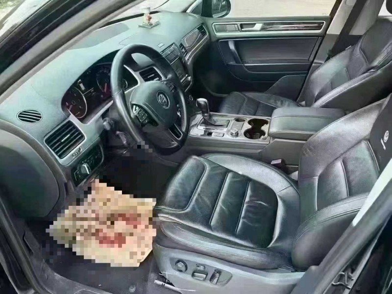 济宁15年大众途锐5