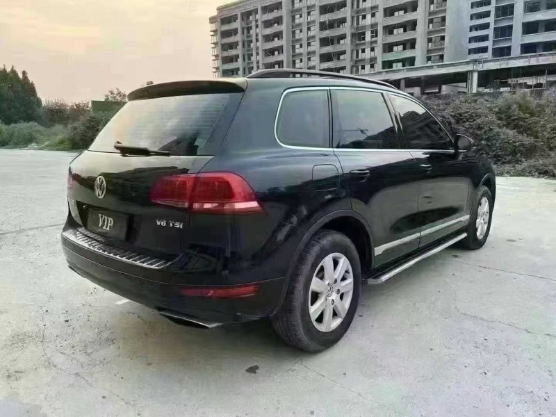 济宁15年大众途锐8