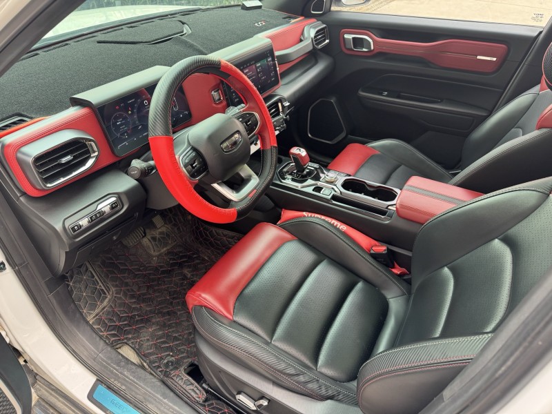 济宁21年吉利icon5