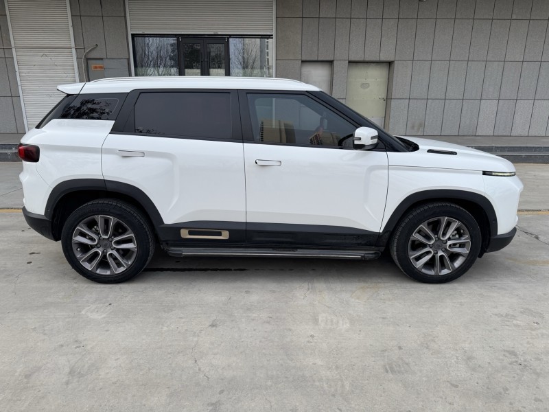 济宁21年吉利icon7