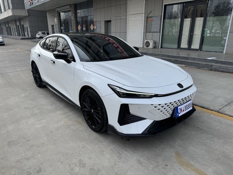 济宁24年长安汽车UNI3