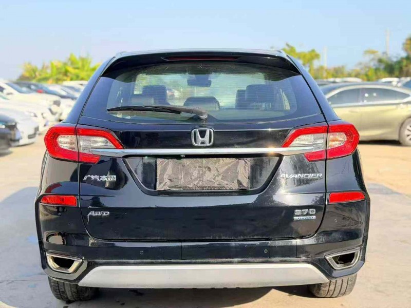 汕头19年本田冠道8