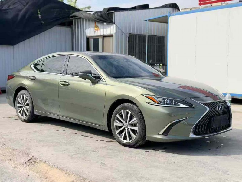 汕头21年雷克萨斯ES3