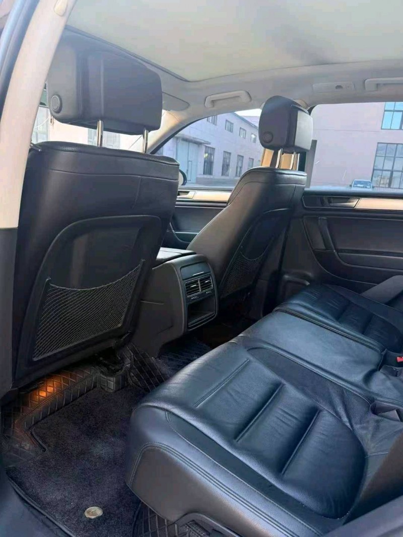 沈阳16年大众途锐8