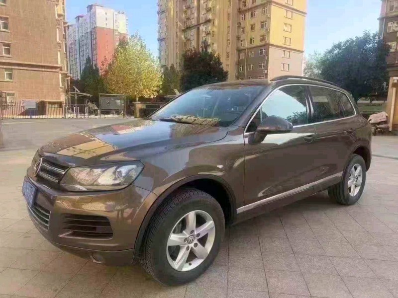 唐山15年大众途锐2