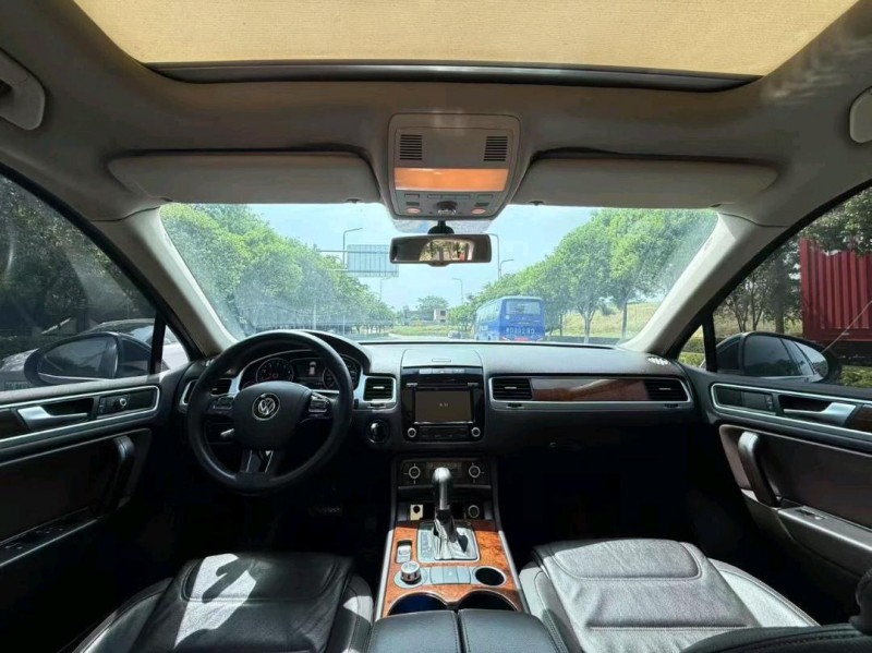 西安14年大众途锐4