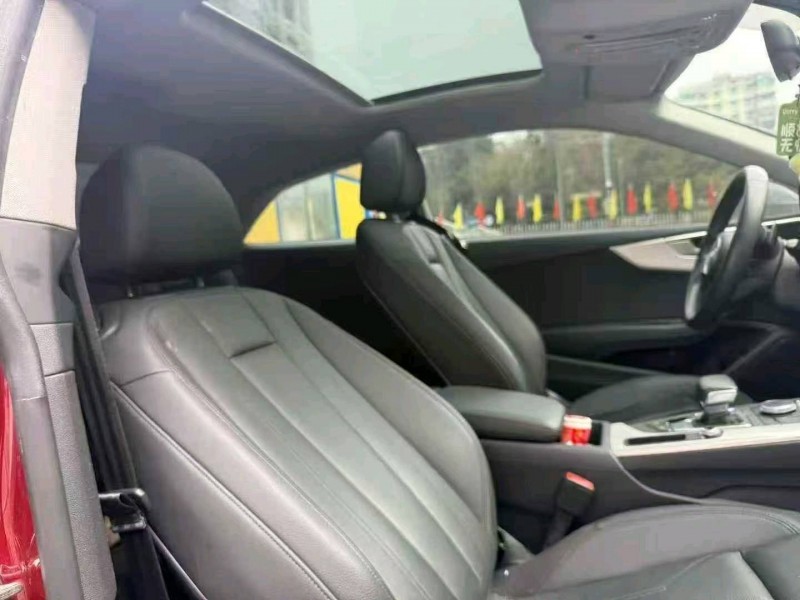 重庆20年奥迪A56