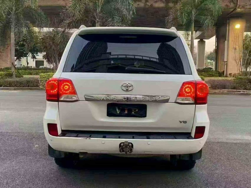 漳州16年丰田兰德酷路泽9