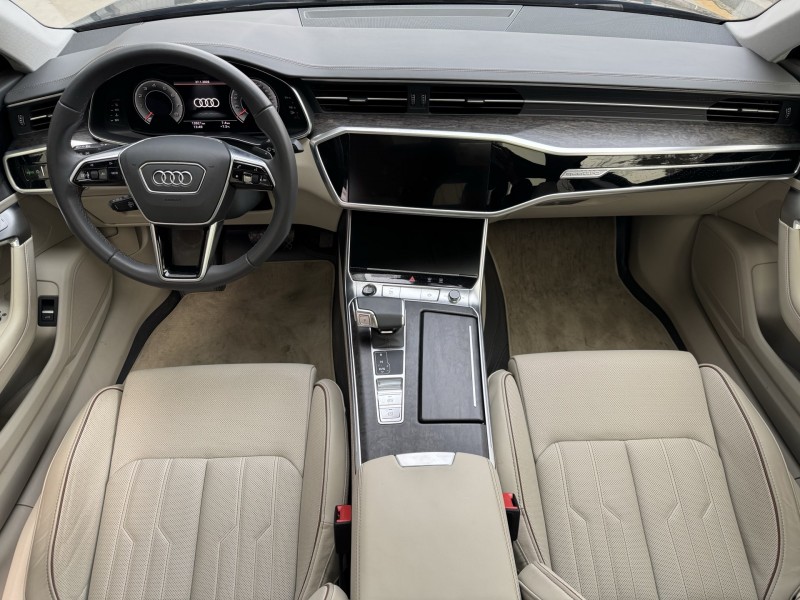 济宁22年奥迪A6L4