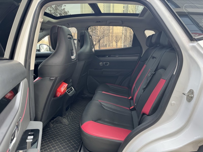 济宁24年奇瑞捷途5