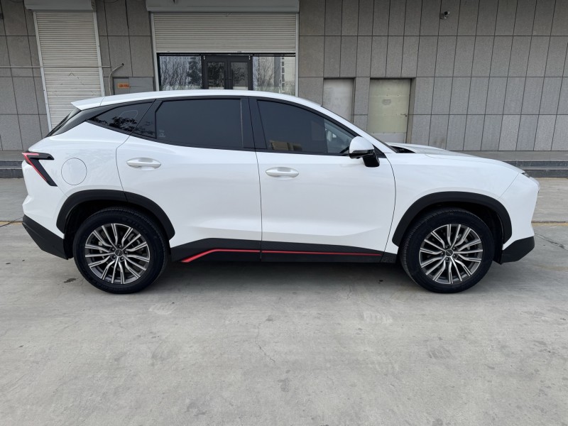 济宁24年奇瑞捷途7