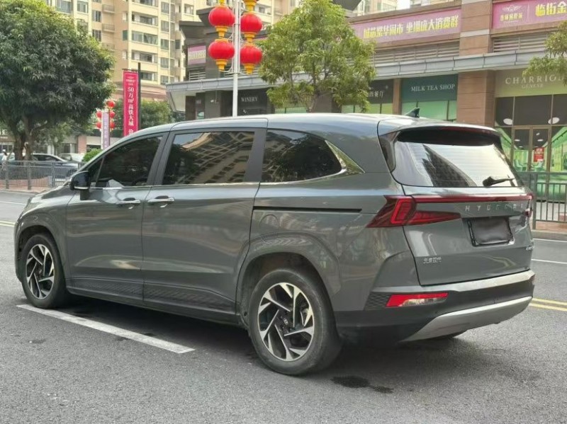 东莞23年现代库斯图7