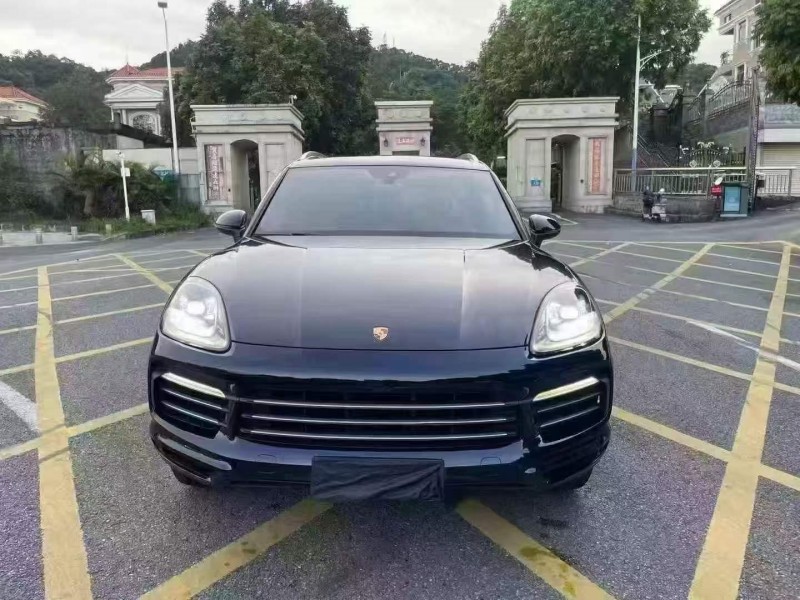 广州20年保时捷卡宴1