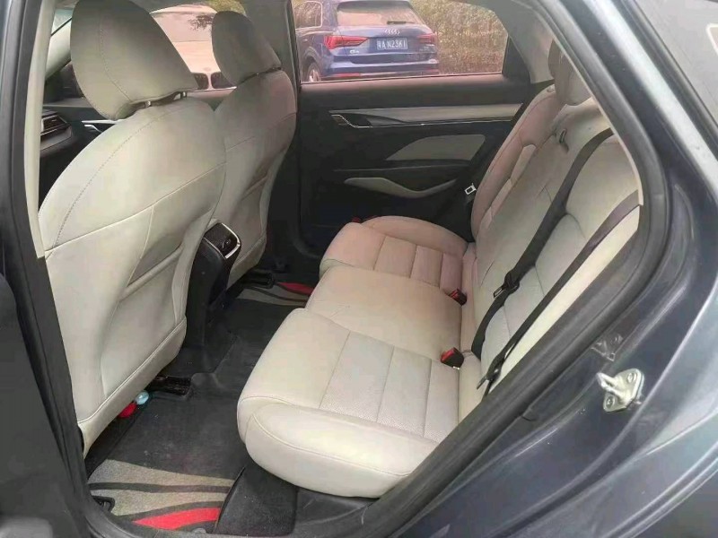 广州18年吉利缤瑞9