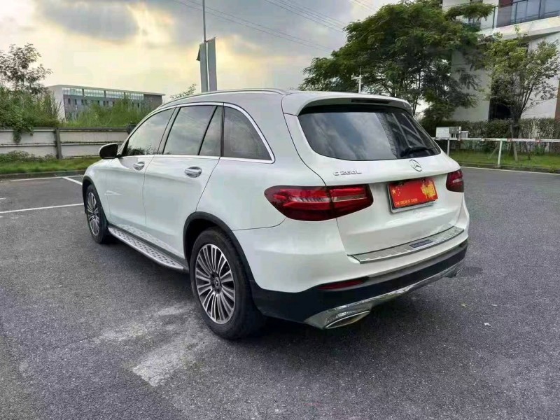 广州17年奔驰GLC9