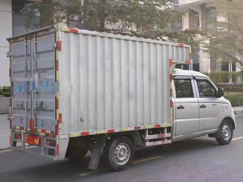 广州20年福田祥菱7