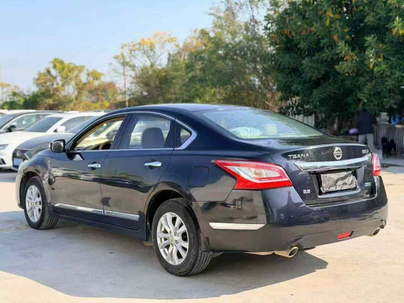 汕头14年日产天籁7