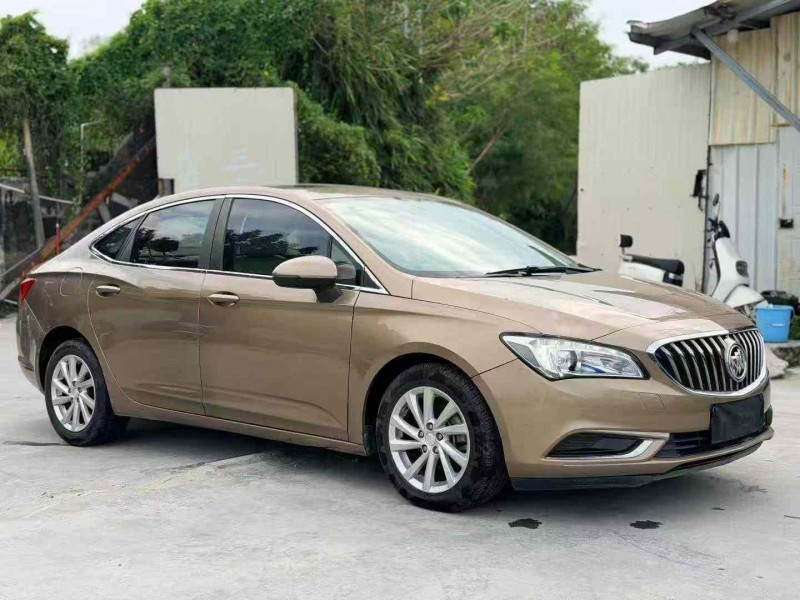 汕头16年别克威朗3