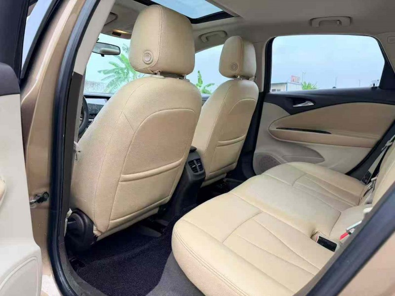 汕头16年别克威朗5