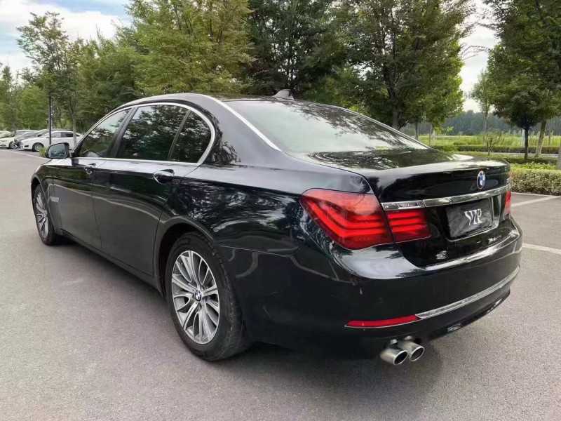 济宁15年宝马7系7