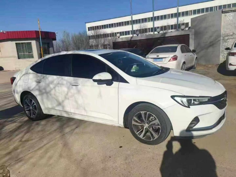 保定20年别克威朗3