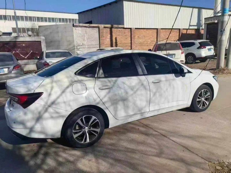 保定20年别克威朗7