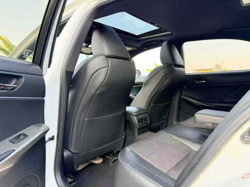 汕头14年雷克萨斯IS4