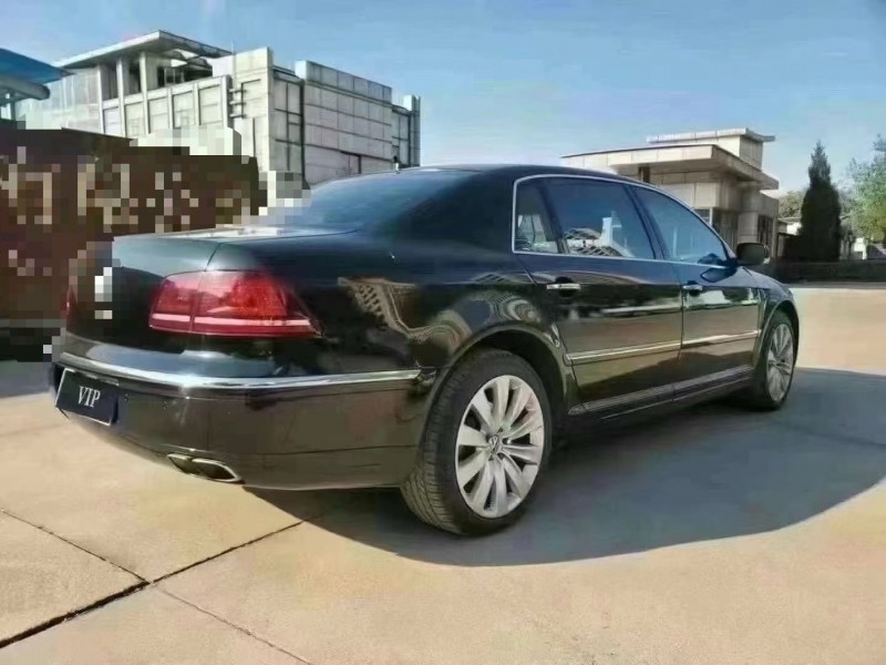 济宁13年大众辉腾8