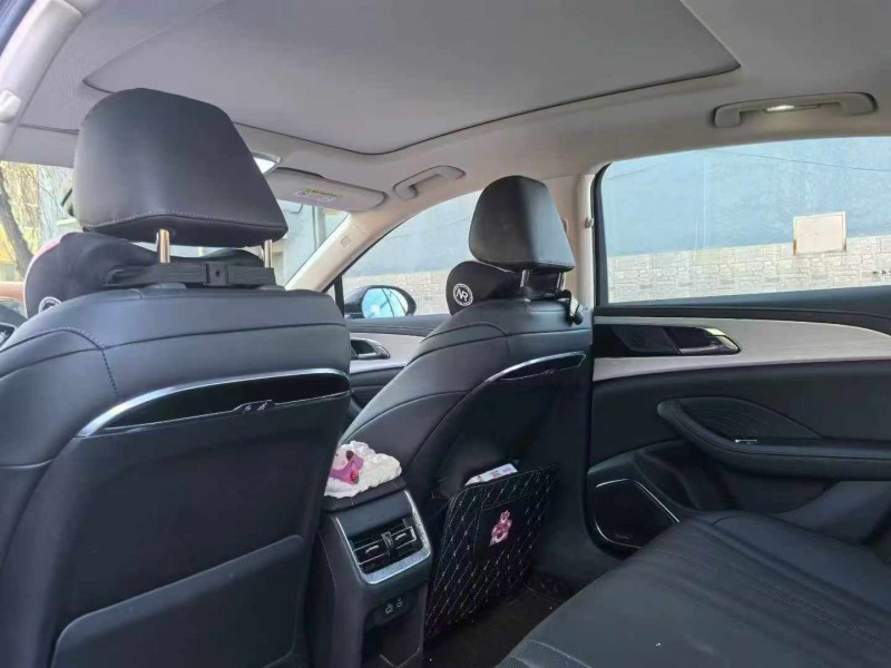 保定24年红旗H54