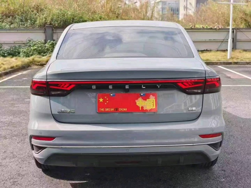 广州23年吉利帝豪7