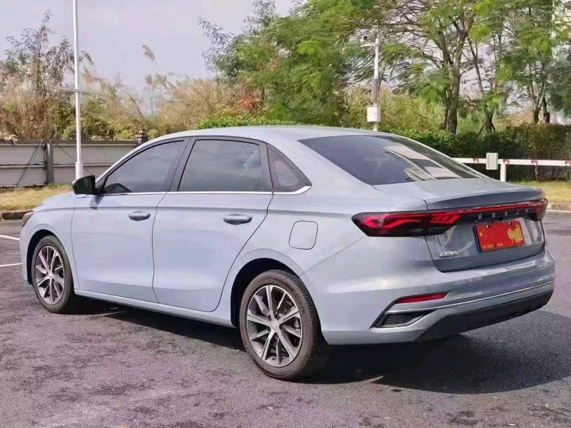 广州23年吉利帝豪9