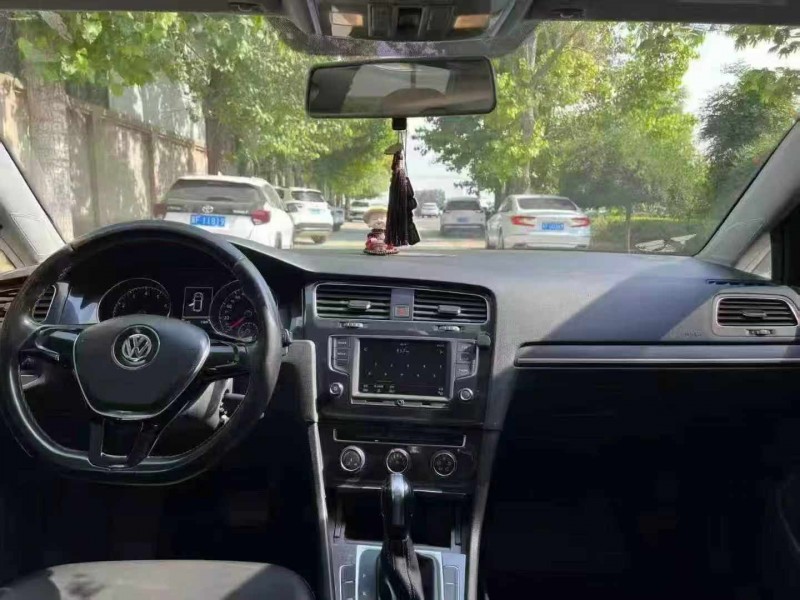 保定17年大众高尔夫4