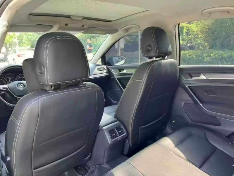 保定17年大众高尔夫5