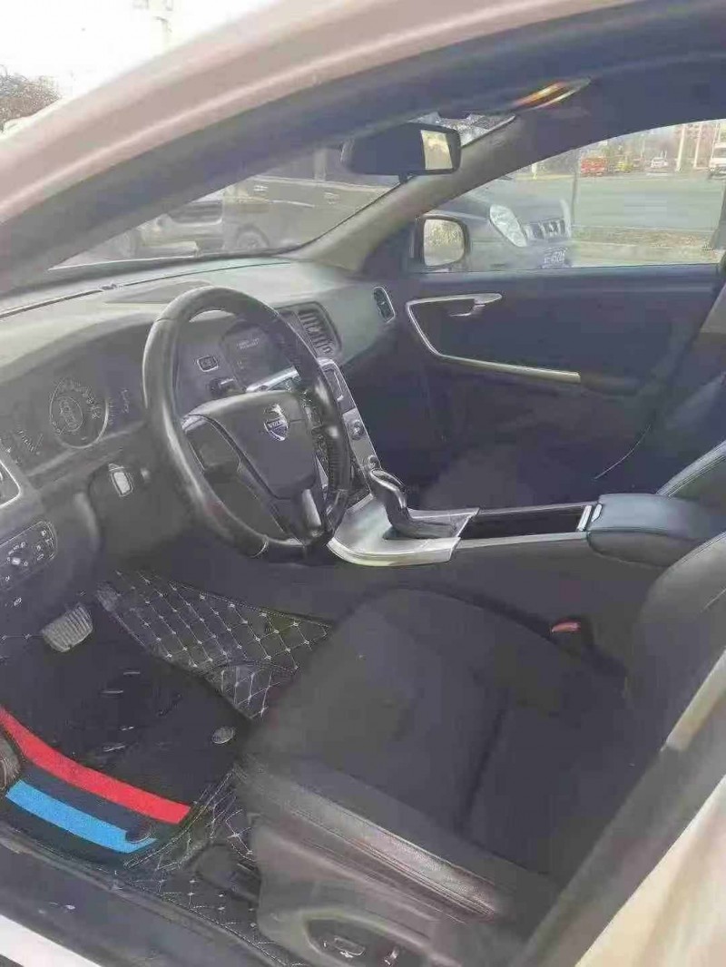 保定15年沃尔沃S60L6