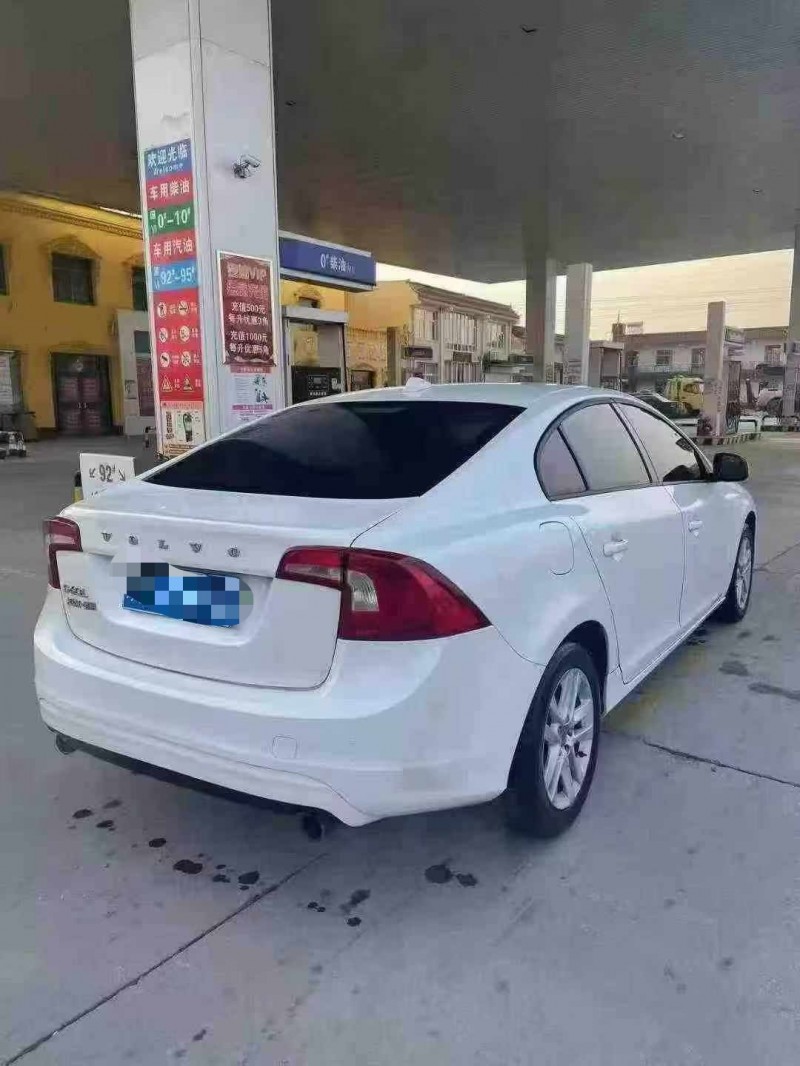 保定15年沃尔沃S60L7