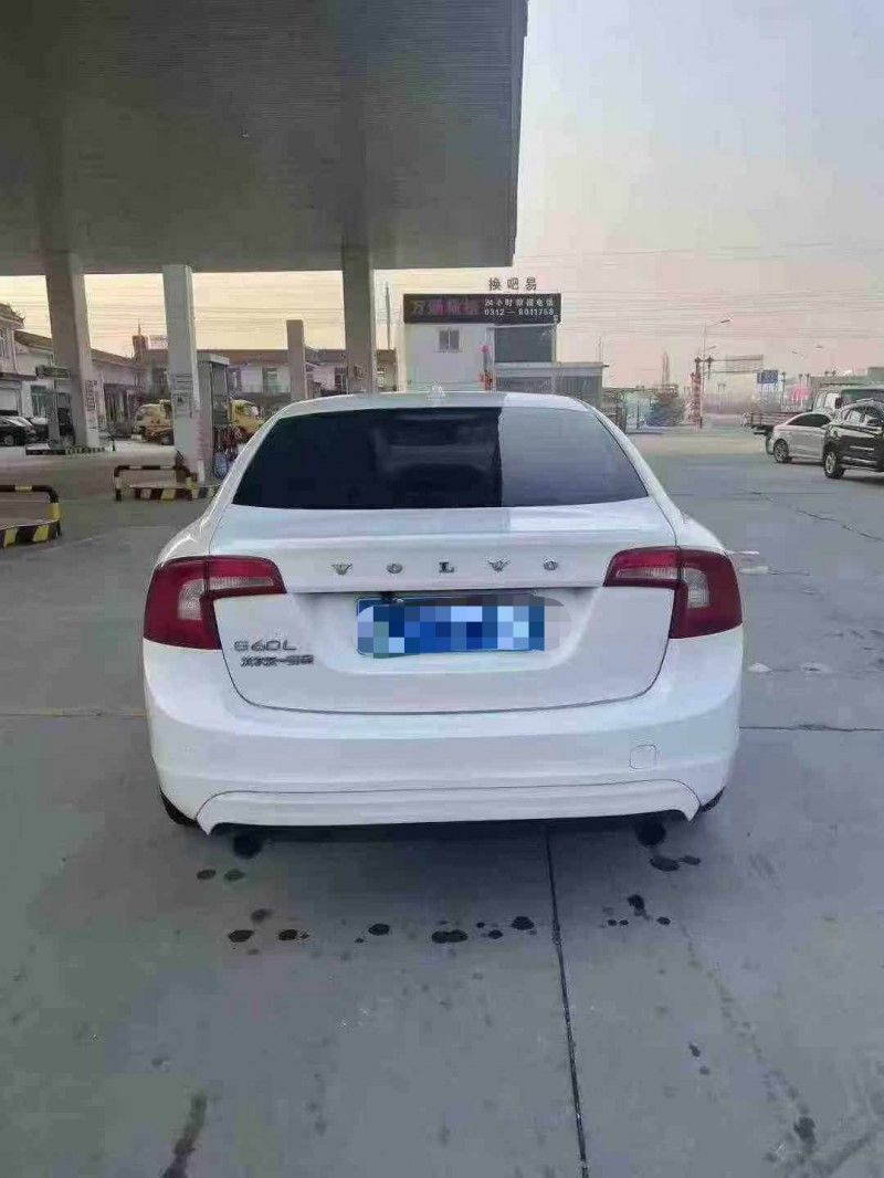 保定15年沃尔沃S60L9