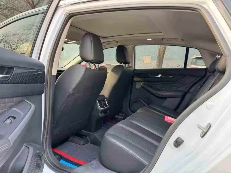 保定23年东风奕炫5